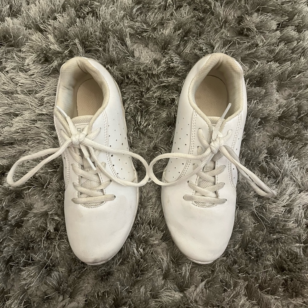 cheer shoes